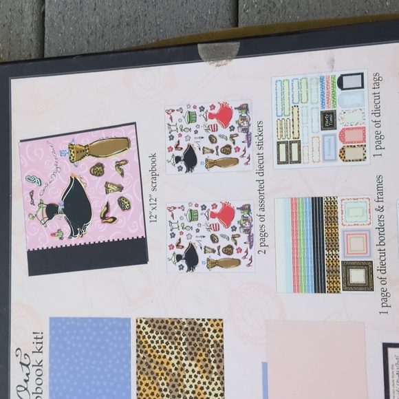 NWT Set of 2 C.R. Gibson Girls Night Out Scrapbook Kit - Picture 8 of 12